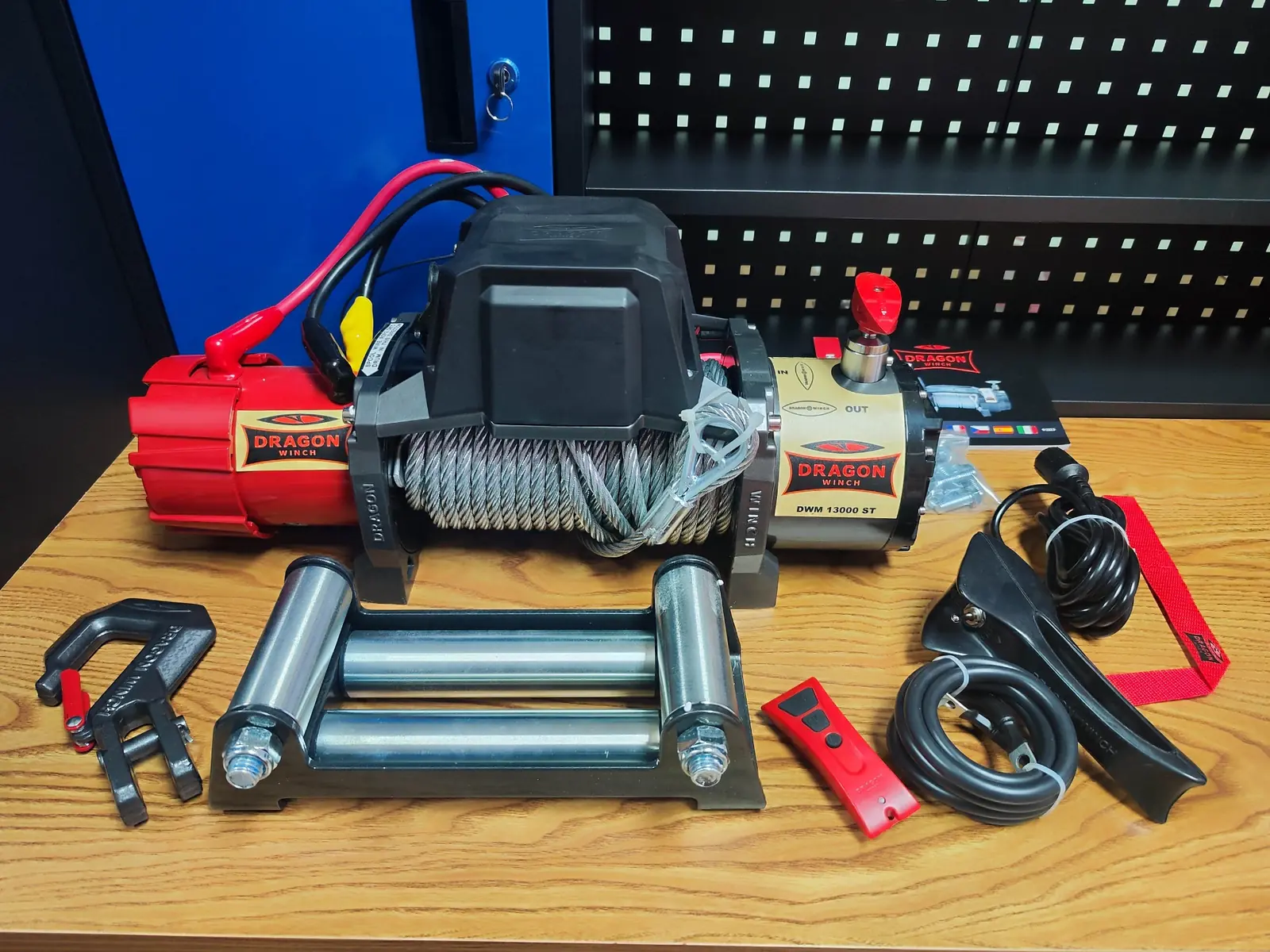 Vitla-Čekrk od 13000 lb / 5897 kg / Celicka Sajila / Duzina 20 Metara / DRAGON WINCH - DWM13000ST