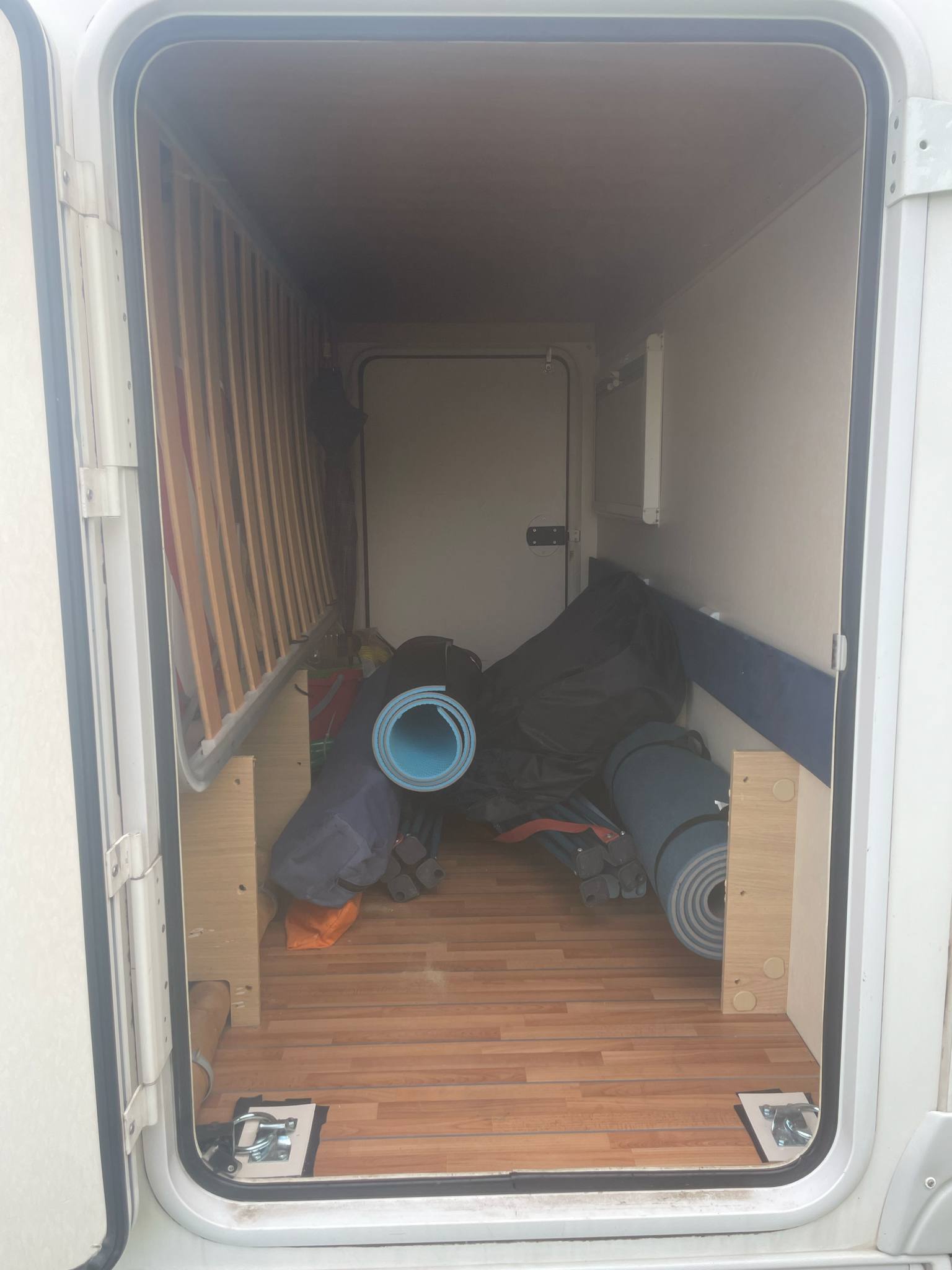 Kamper FIAT DUCATO 2007 god. Mot.2,3 -160.ks.6 mesta za voznju i 6 za spavanje . - Slika 15