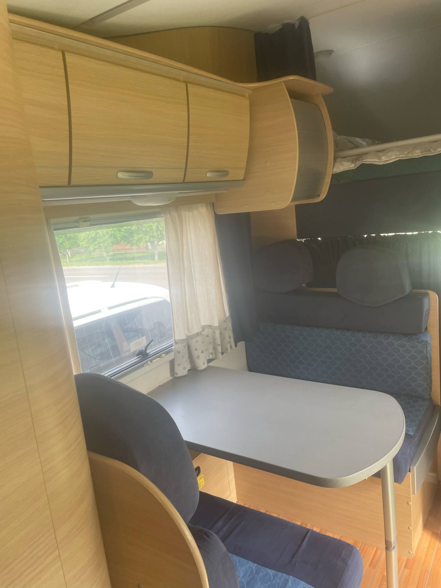 Kamper FIAT DUCATO 2007 god. Mot.2,3 -160.ks.6 mesta za voznju i 6 za spavanje . - Slika 19