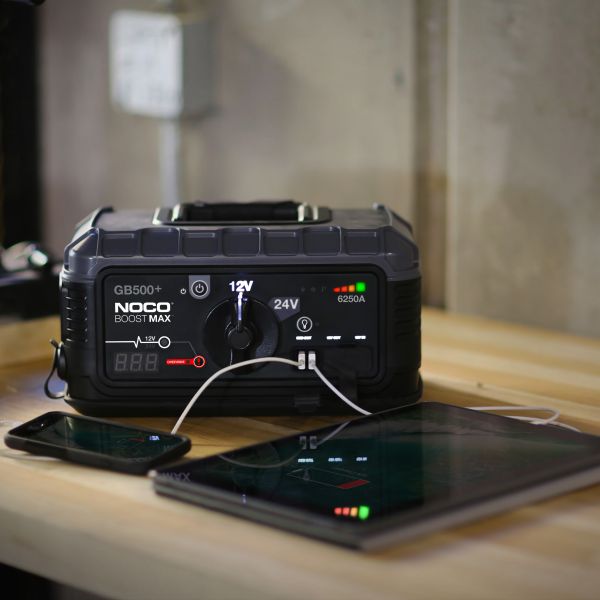 NOCO GB500 12V/24V, mak. amper 6250A Starter Booster/Buster - Slika 5