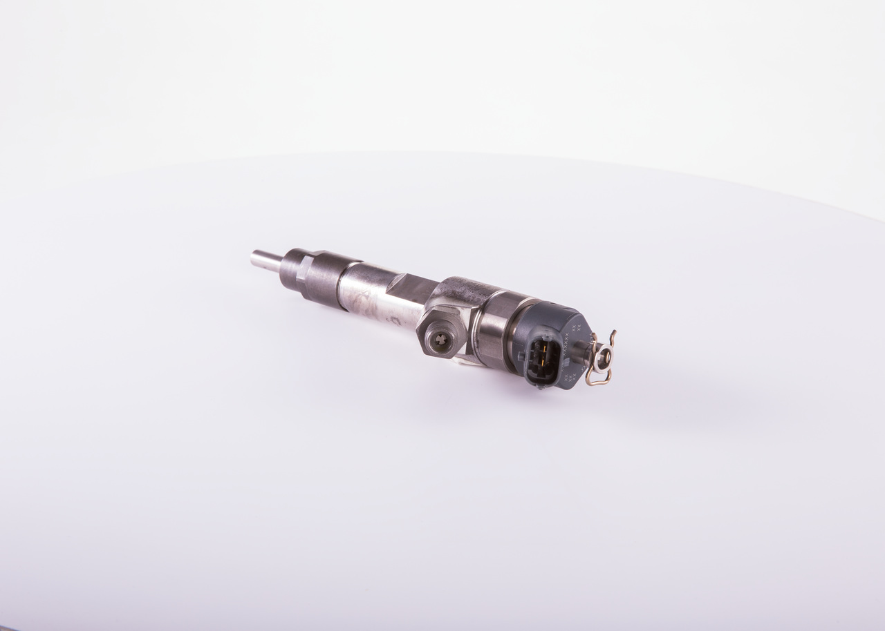 Bosch injektor kpl.DAILY 29/70L/C 13/15, RVI MASCOTT; BOSCH 0 986 435 501