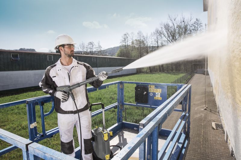 Mašina za pranje pod visokim pritiskom KARCHER 1.520-951.0 35L