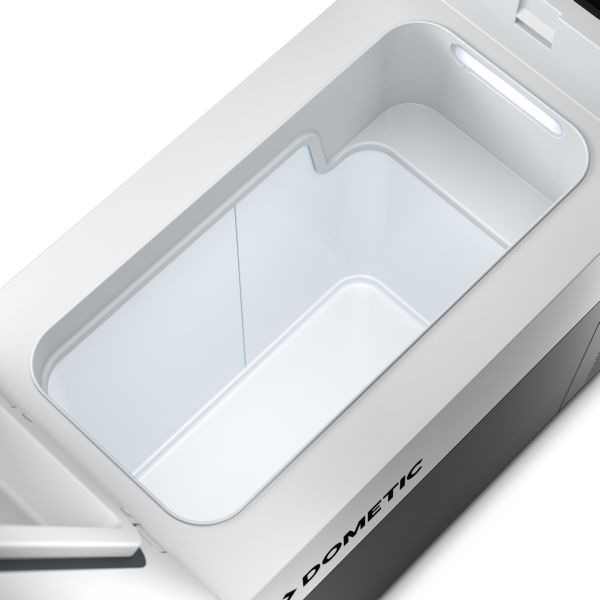 Auto frižider sa kompresorom DOMETIC, serija CFF, model: CFF 12, 13l, 12/24/230 V (380x235x562 mm), težina: 9,4 kg, temperaturni opseg: između +20°C i -18°C; DOMETIC WAE 97000133103