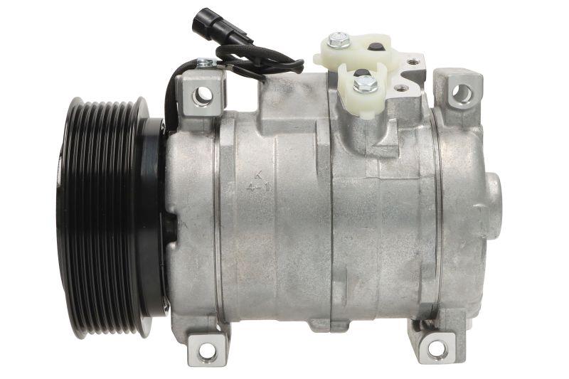 Kompresor klime 12V (R134a) AKS DASIS ZA: FENDT 824 FAVORIT, 824 TURBO FAVORIT, 824 VARIO, 922 VARIO, 927 VARIO, 930 VARIO, 936 VARIO; CHALLENGER MT 645, MT 655, MT 665, MT 675E, MT 685E AKS DASIS 853115N